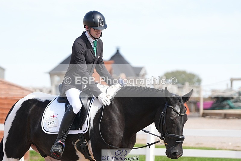 250906-135259-03788 - 020-Leo.De-ValentinoBarfields.Cosmopolitan