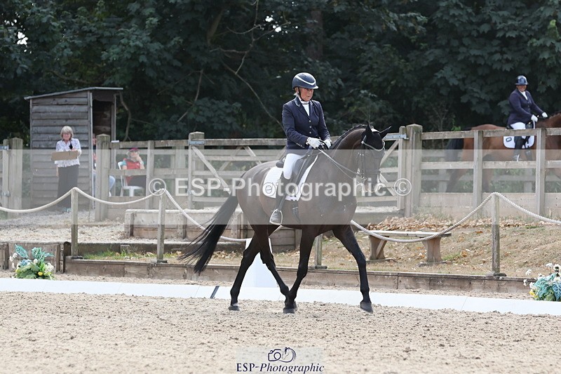 250809A-150739-04489 - 043-Louise.HutchinsonKingstone-W