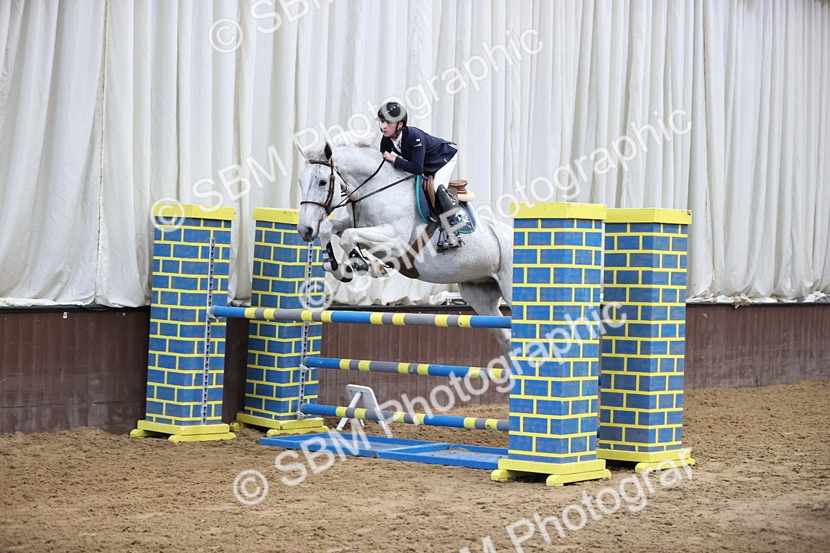 SBM_001730 - Class 4 - Senior Newcomers - 1.10m Open