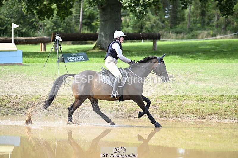 240804-154946-18408 - 608-Heather_Johnson-MUNDUS_MEUS