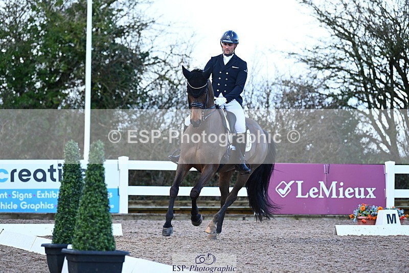 240218A-105710-06101 - 172-Jezz.Palmer-Honey.D'Or