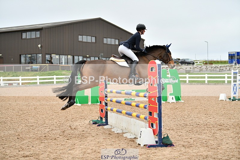 240112A-123645-00771 - Cls 5 Newcomers and 1.10m Open