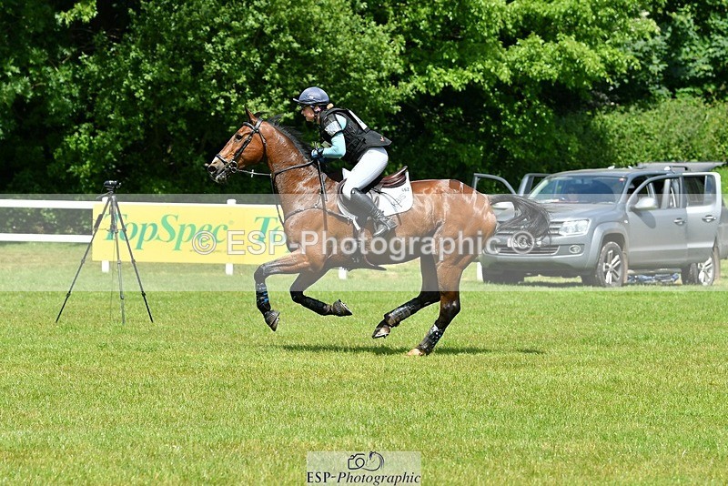 230528-134342-17275 - 462-WOODLANDS_BE_DARING-Sasha_Hargreaves-XC