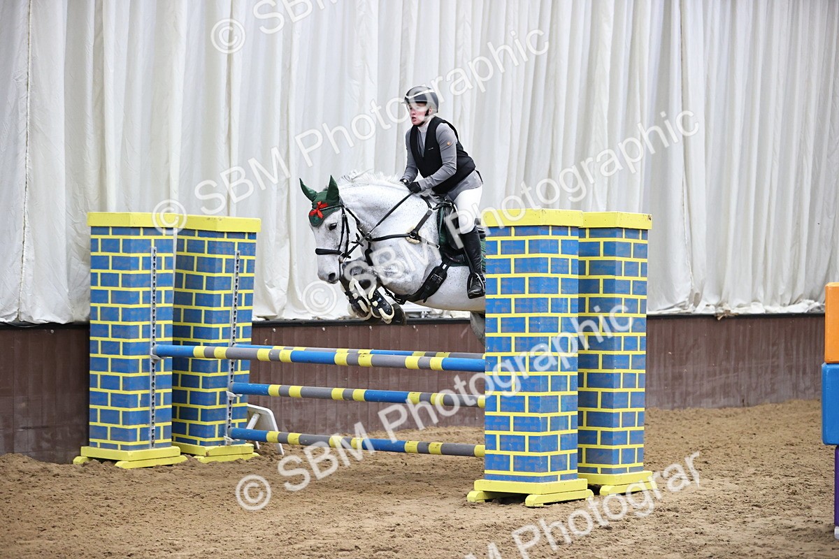 SBM_000425_Class 2 - Senior British Novice - 90cm Open - Victoria