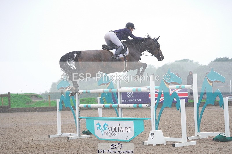 231017A-110802-06653 - Cls 26 Chard Equ Grand Prix