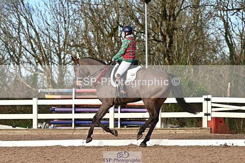 241214-131707-02374 - 106-Tyler.Bradshaw-Mexx