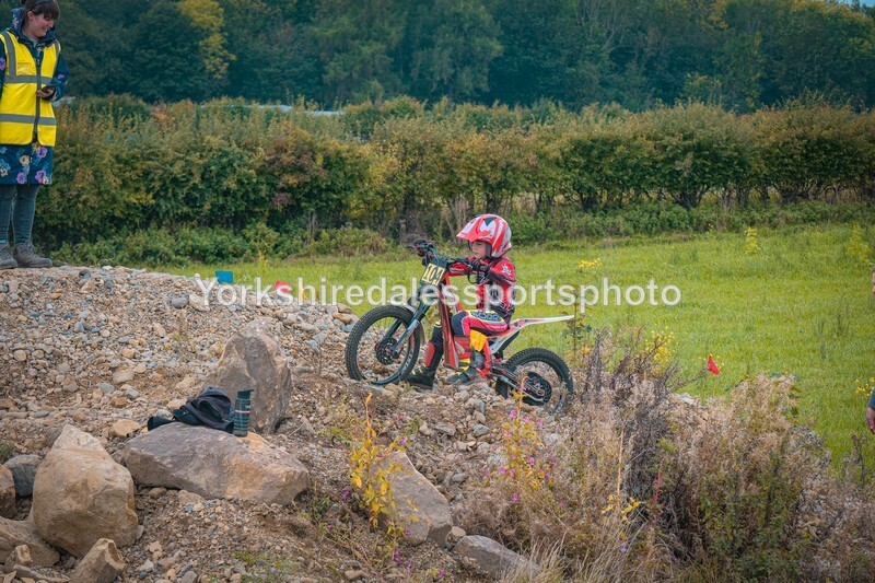 DSCF0512 - Ripon MC Trial 27/09- kids