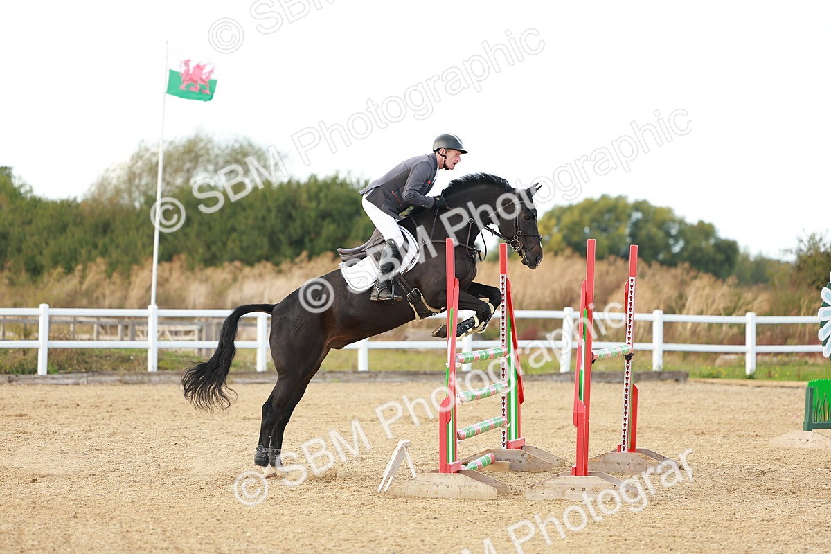 SBM_002131 - Class 5 - Senior Foxhunter - 1.20m