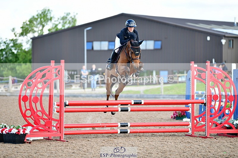 240525A-100120-04889 - Cls 21 British Novice and 90cm Open