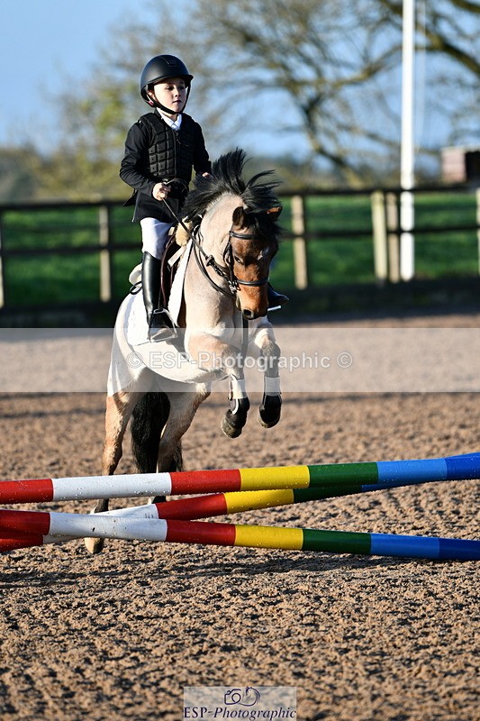 241026A-090142-00350 - SAT Cls 19 Clear Round 50cm