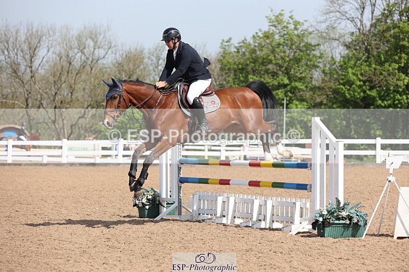 240510A-104254-05856 - Cls 14 Discovery and 1m Open