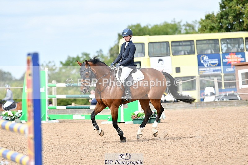 240915A-120025-09809 - Cls 27 Snr 1.05m & 1.10m GP