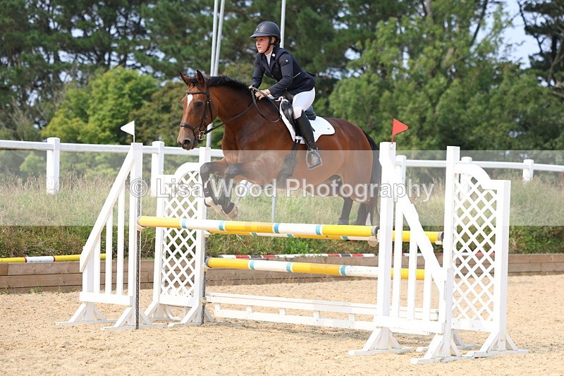 3E7A2604 - Class 8: Senior Newcomers/1.10m open