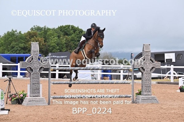 BPP_0224 - CLASS 25 SUN HOYS Redpost Equestrian Senior Foxhunter Second Round