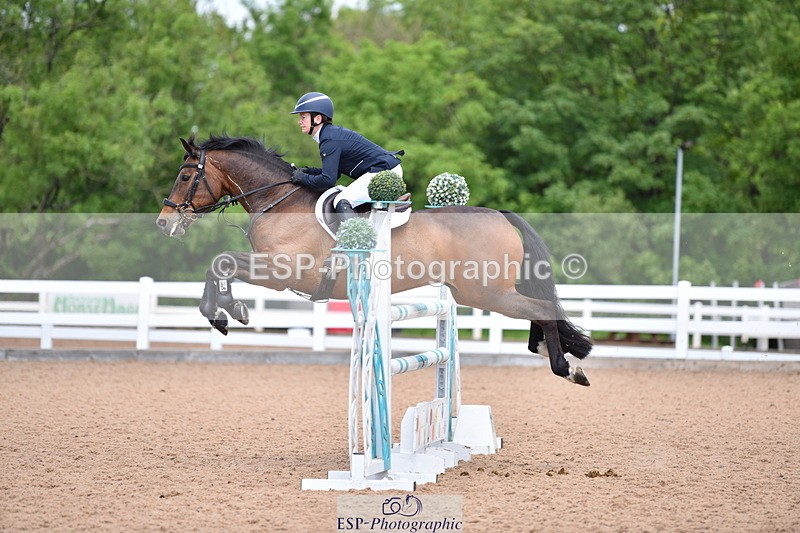 230531A-122622-00290 - Cls 4 Newcomers & 1.10m Open