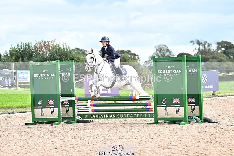 250921-150045-03972 - Cls 20 Pony 80cm Derby