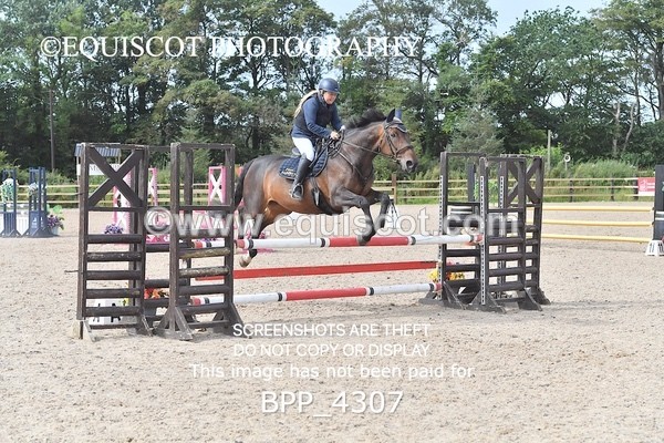 BPP_4307 - CLASS 12 SUN Senior British Novice/ 90cm Open