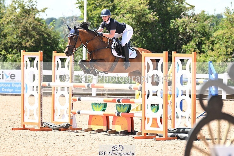 250709-132853-00863 - Cls 4 Snr Newcomers & Snr 1.10m