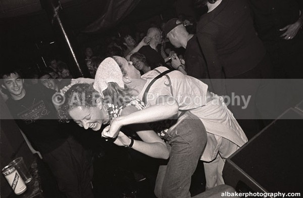 17 - Friends-&-Family @ the-roadhouse 15.09.01