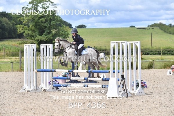 BPP_4366 - CLASS 19 SUN Springboard 128cm/ 138cm Restricted Handicap