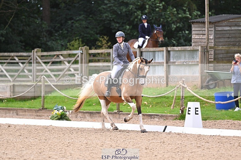 240809-104835-00296 - 157-Judi.Roome-Custard.Cream