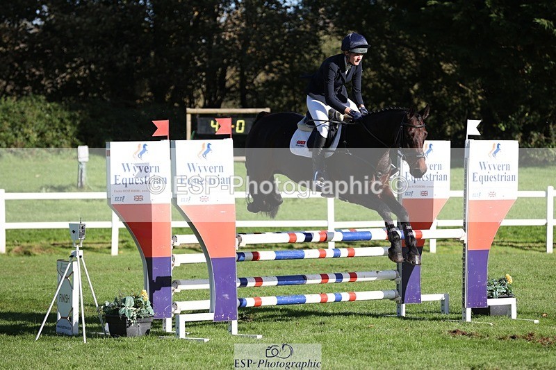 231022-111036-25004 - 645-COOLEY.CORPELLO-Francesca.Swallow-TrotUp+SJ