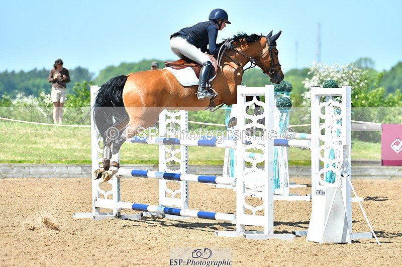 230527A-120529-04357 - Cls 15 Foxhunter