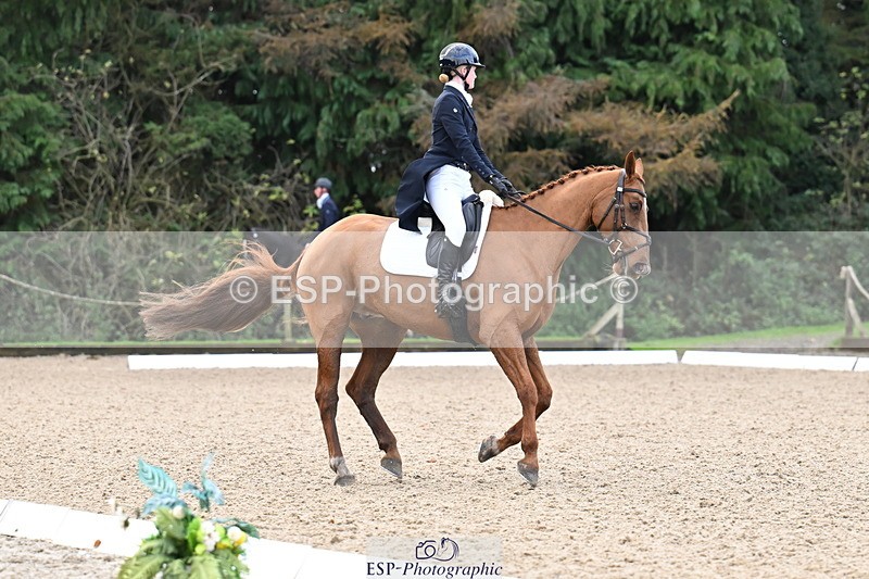 251023A-101120-01452 - B-127-Jessica.McCaldin