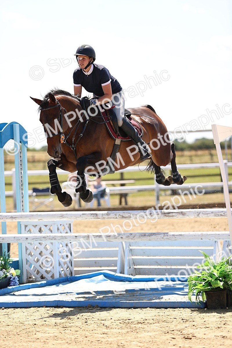 SBM_014771 - Class 15 - Senior Newcomers - 1.10m Open
