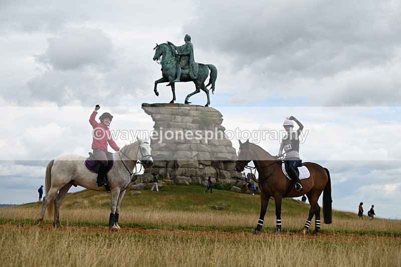 DSC_7234 - Time at Statue 12:45 to 13:15