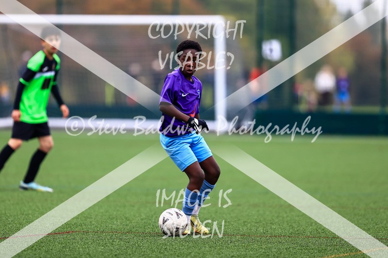 1DX30512 - 2025-10-12 FC Abbey Meads U14 Orange V Kingsdown Lions U14