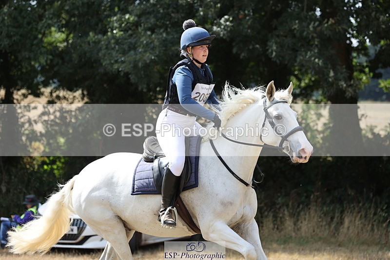 250824A-132319-36975 - 2087-Chloe.Mclaren-Impulsive