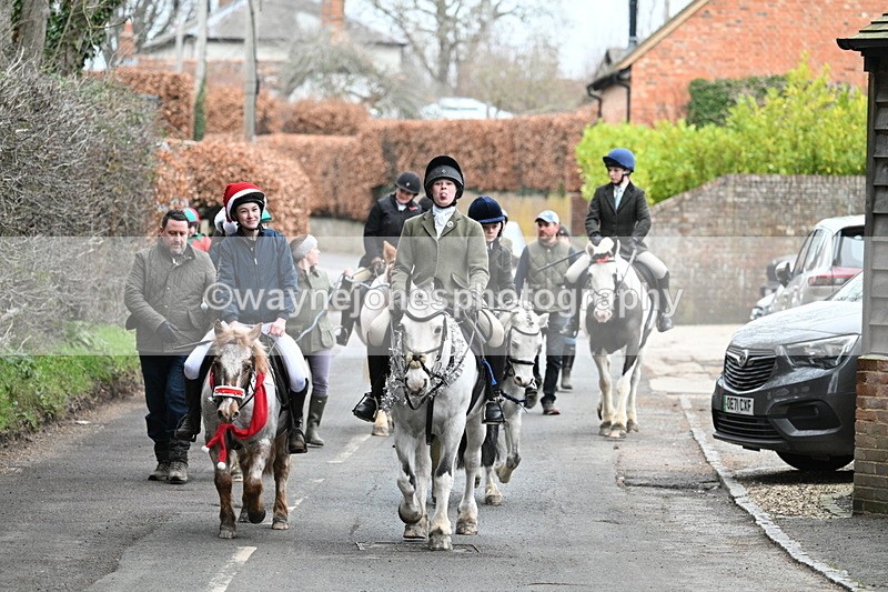 WJ7_1107 - Pub Corner