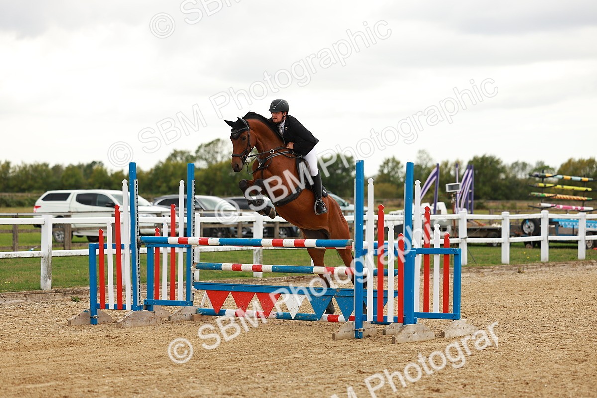 SBM_001480 - Class 4 - Senior Newcomers - 1.10m