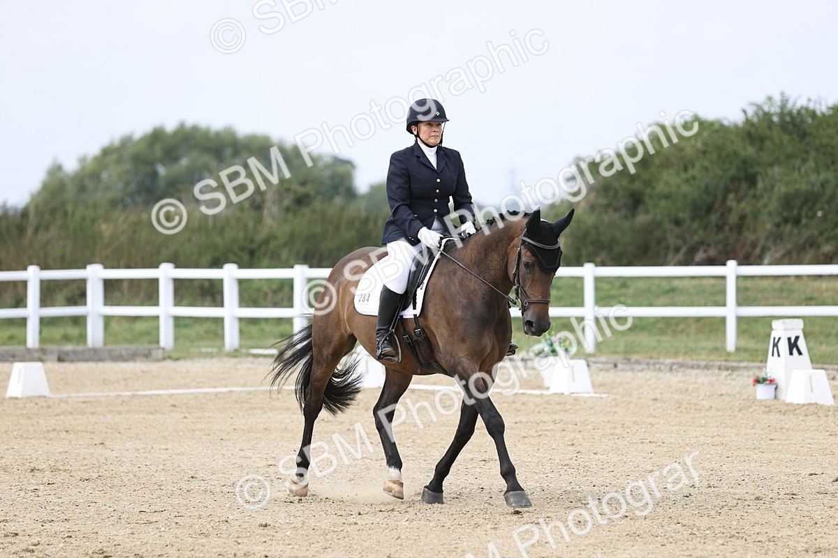 SBM_017470 - Class 14 - Novice 23 - 13.52-14.55