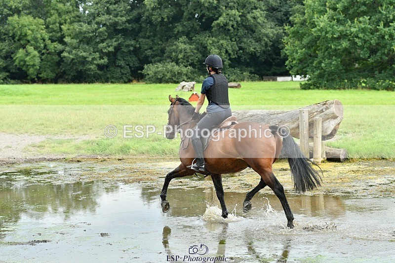 230817-131919-00917 - Theo's 1st Group - XC