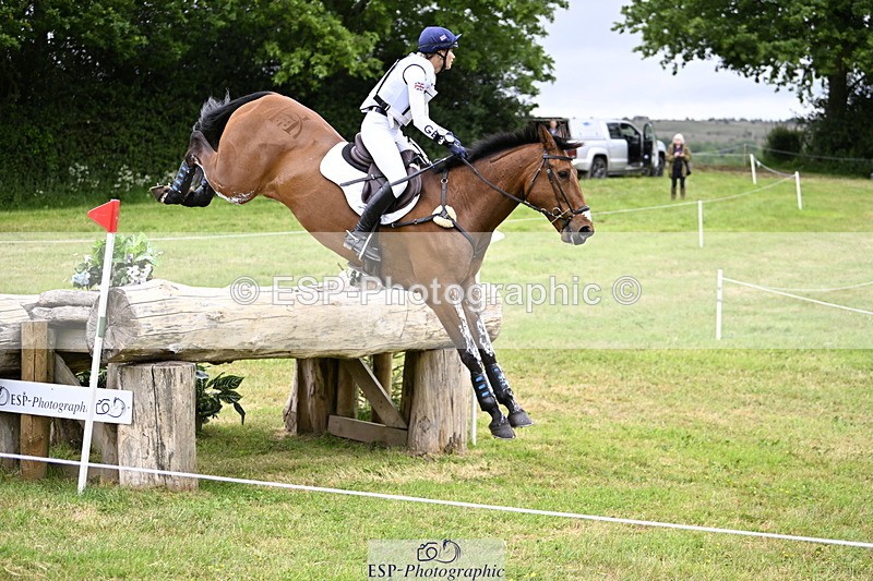 250524A-093056-08331 - A-001-Jemima.Howden-HEADS.UP