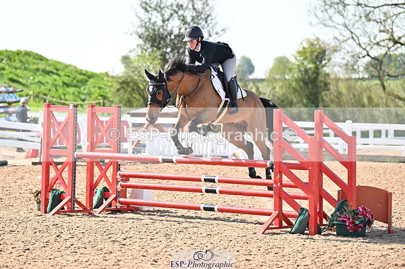 240509A-091318-00068 - Cls 1 British Novice and 90cm Open