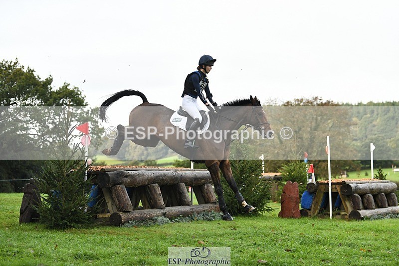 231021-093856-13023 - 605-SPORTSFIELD.U2-Katie.Corbin-SC+XC