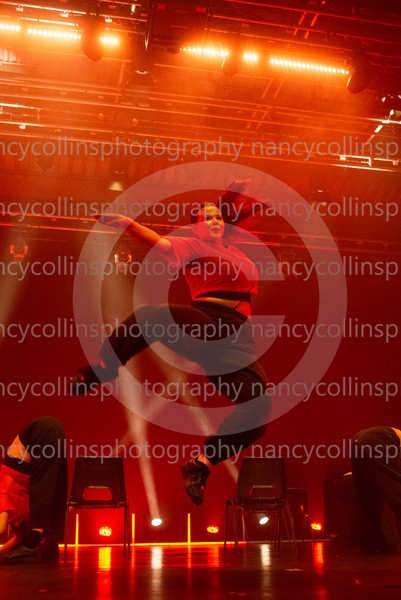 00935 - Nicki Minaj Medley