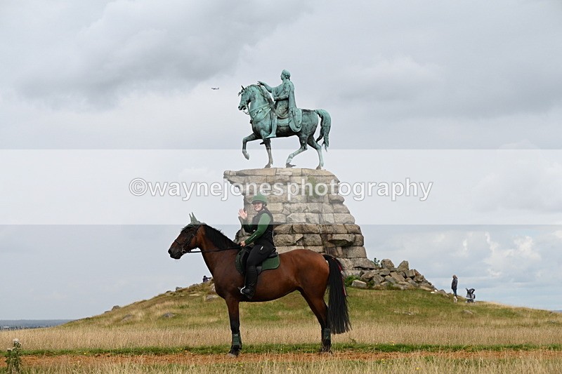 DSC_8066 - Time at Statue 13:52 to 14:33
