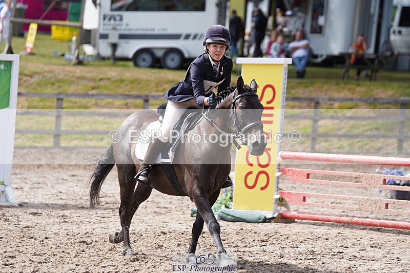 240824X-142702-28230 - 80cm Round 1 14.00 to 15.30