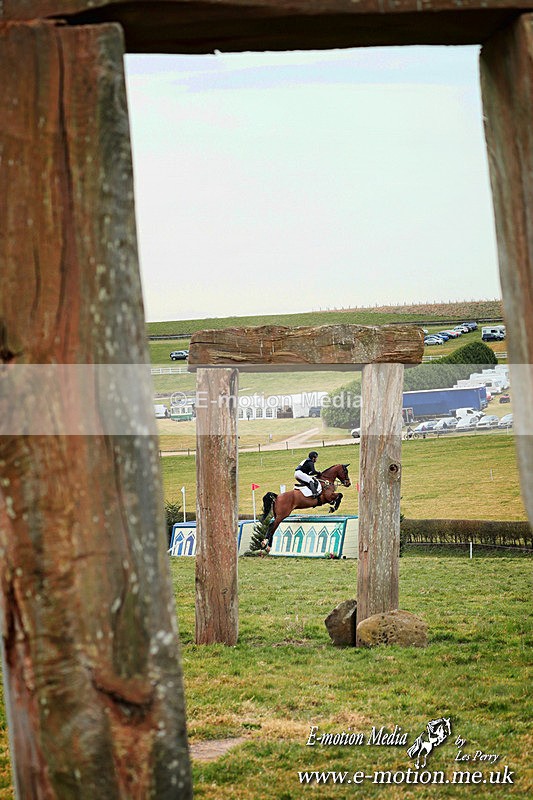 BE 210325 430a - Equestrian