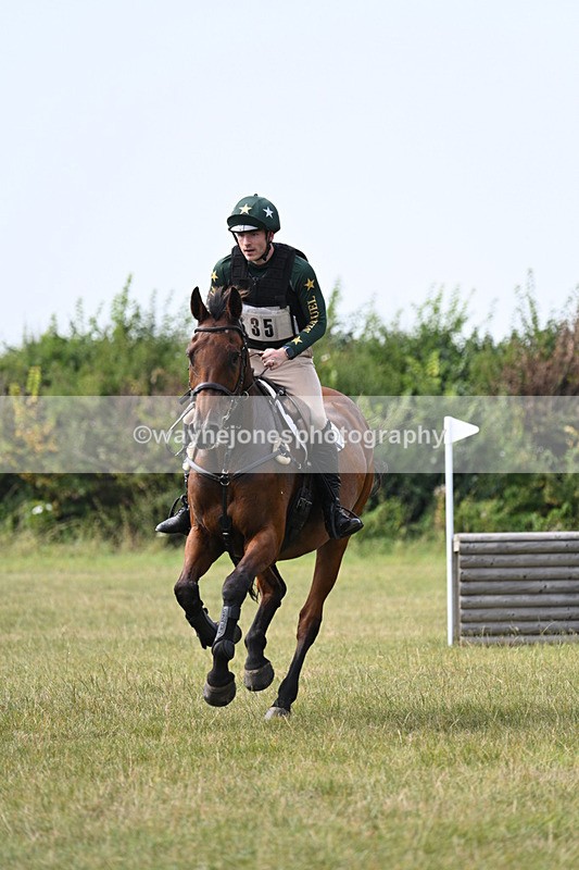 WJ7_7341 - 60cm XC Time 13:54 to 14:20