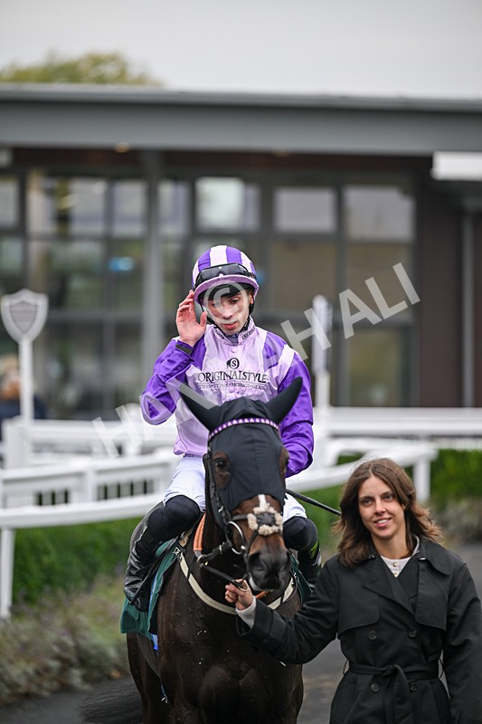 181025-Race 3-Secret Sonata-0540 - Race 3