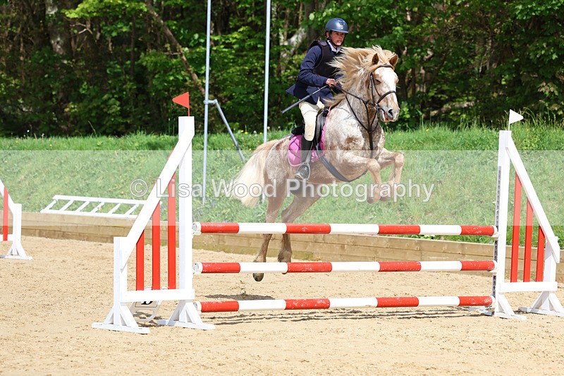 3E7A7951 - Class 10: 90 cm open