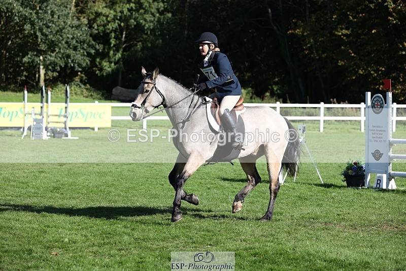 231022-124258-27303 - 471-LISCARROW.SHILOH-Justine.Walker-TrotUp+SJ