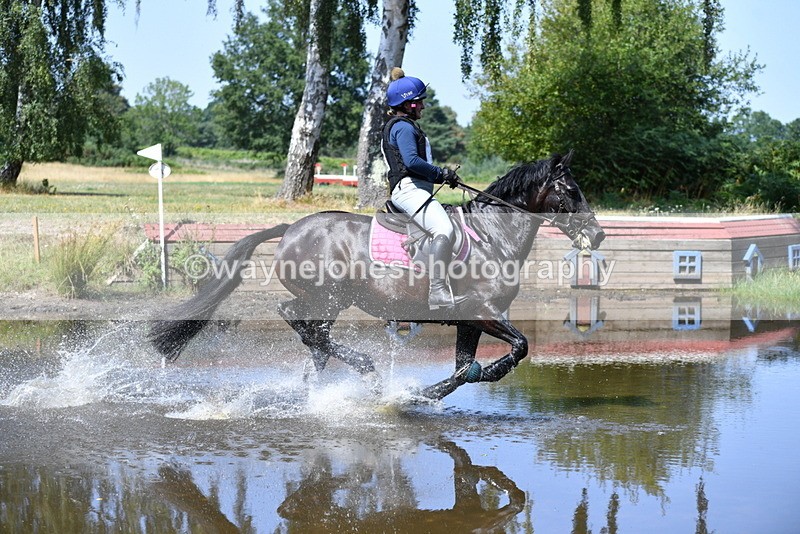 WJ5_3284 - XC Time 13:30 to 14:00