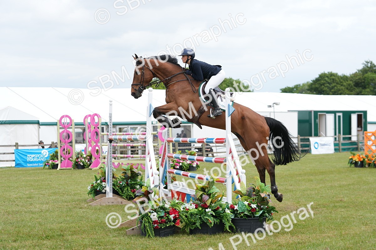 SBM_06554 - Class 202 - National 1.40m Open