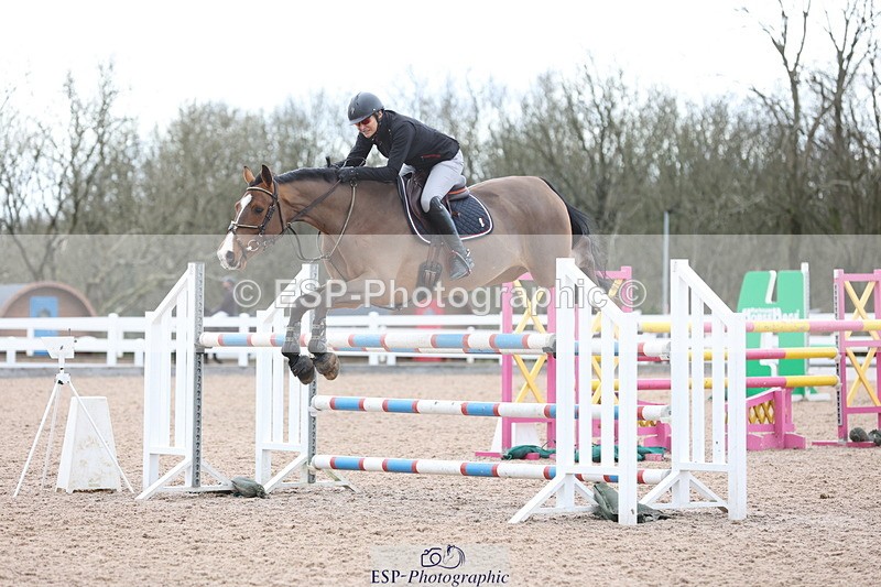 240223A-132658-01523 - Cls 5 Newcomers and 1.10m Open